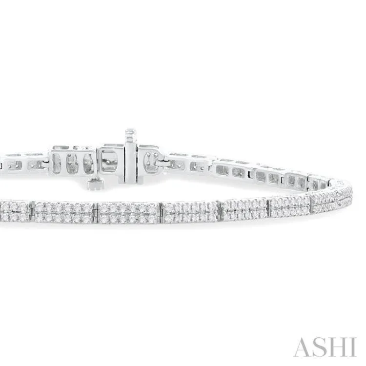 1.00 Ctw Double Row Round Cut Diamond Bar Link Bracelet in 14K White Gold