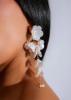 Bloomfall Earrings White