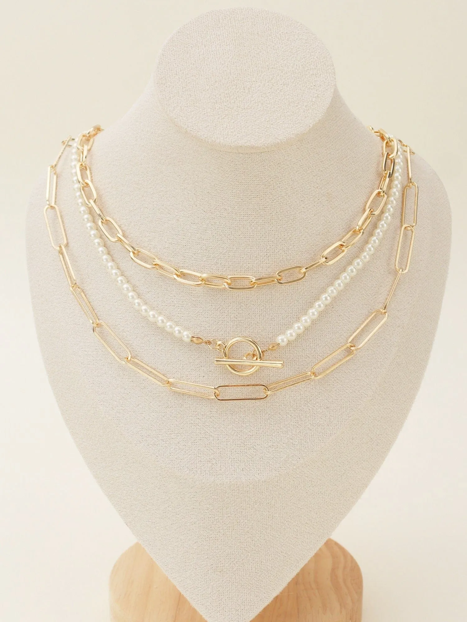 CN4261 Multi Pearl Toggle Chain Necklace Set