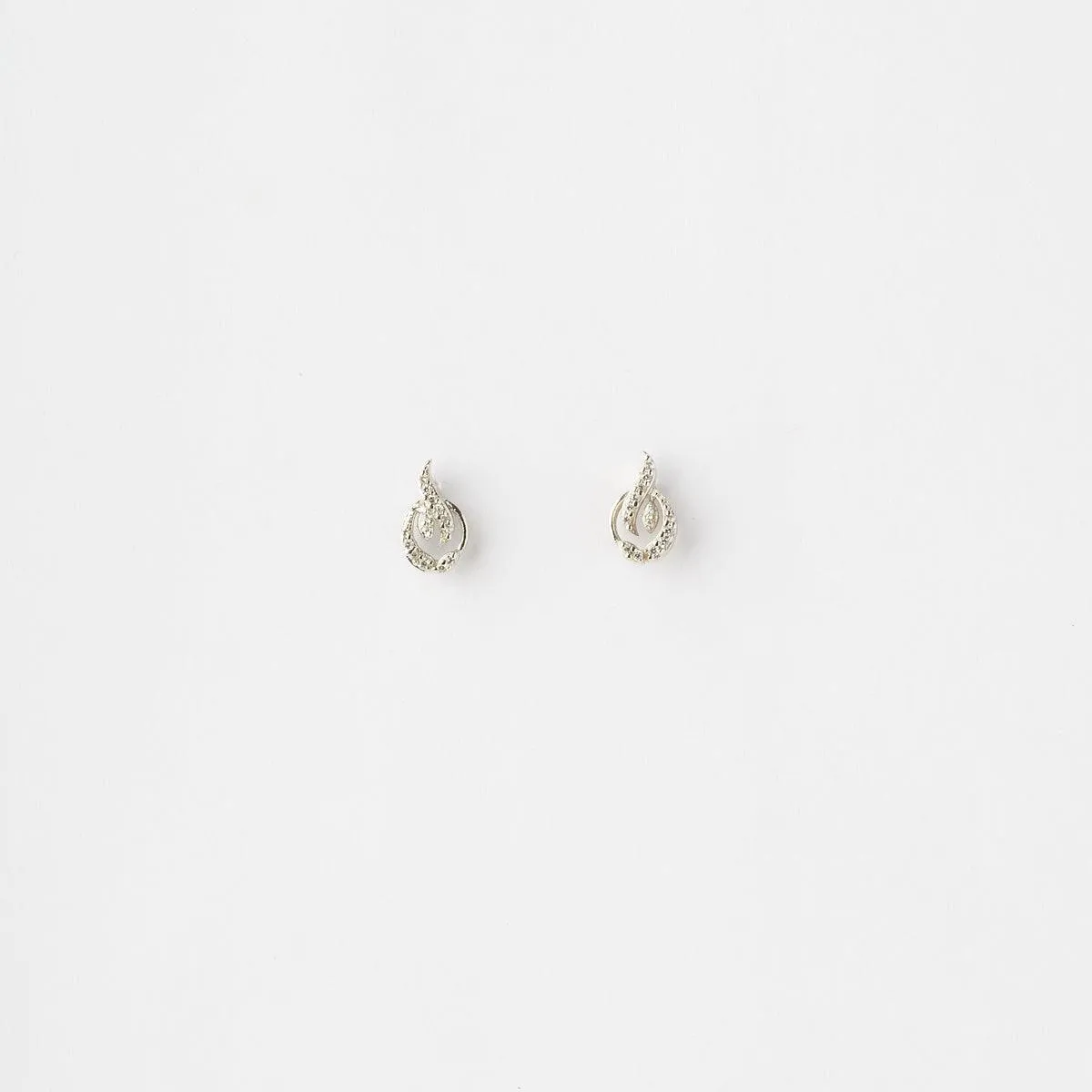 Delicate Stone Studded Earring