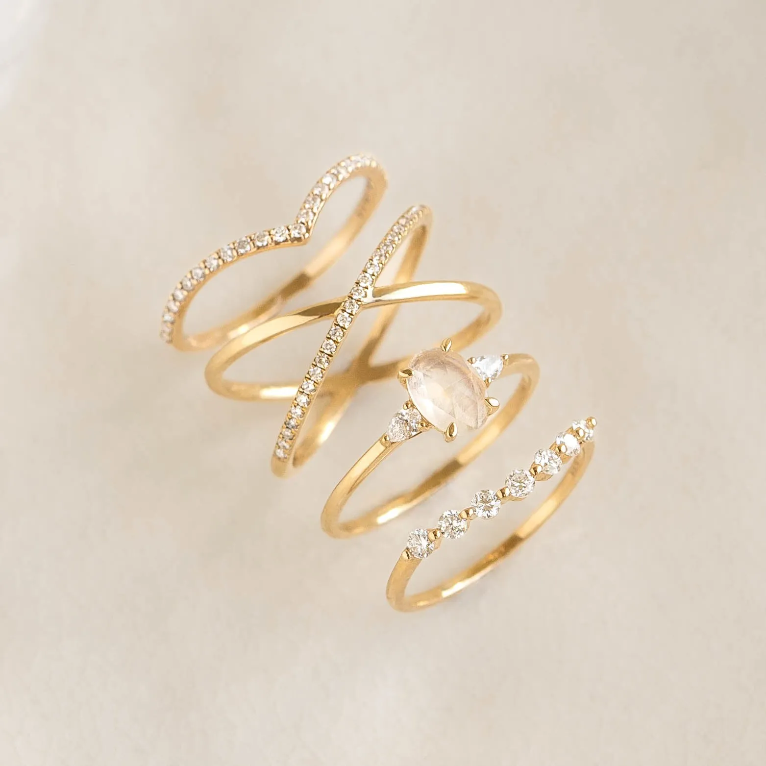 Diamond V Ring 14k Gold - Sanne