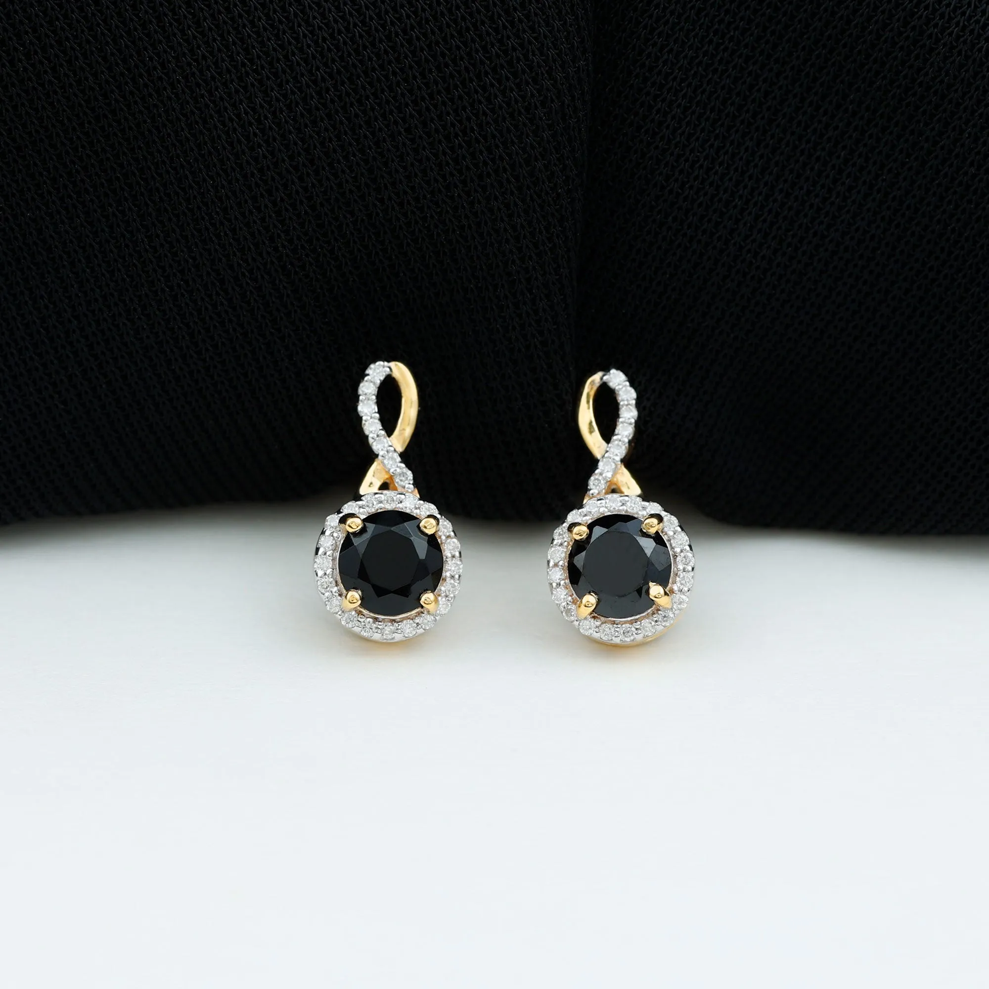 Lab Grown Black Diamond Minimal Infinity Stud Earrings with Diamond