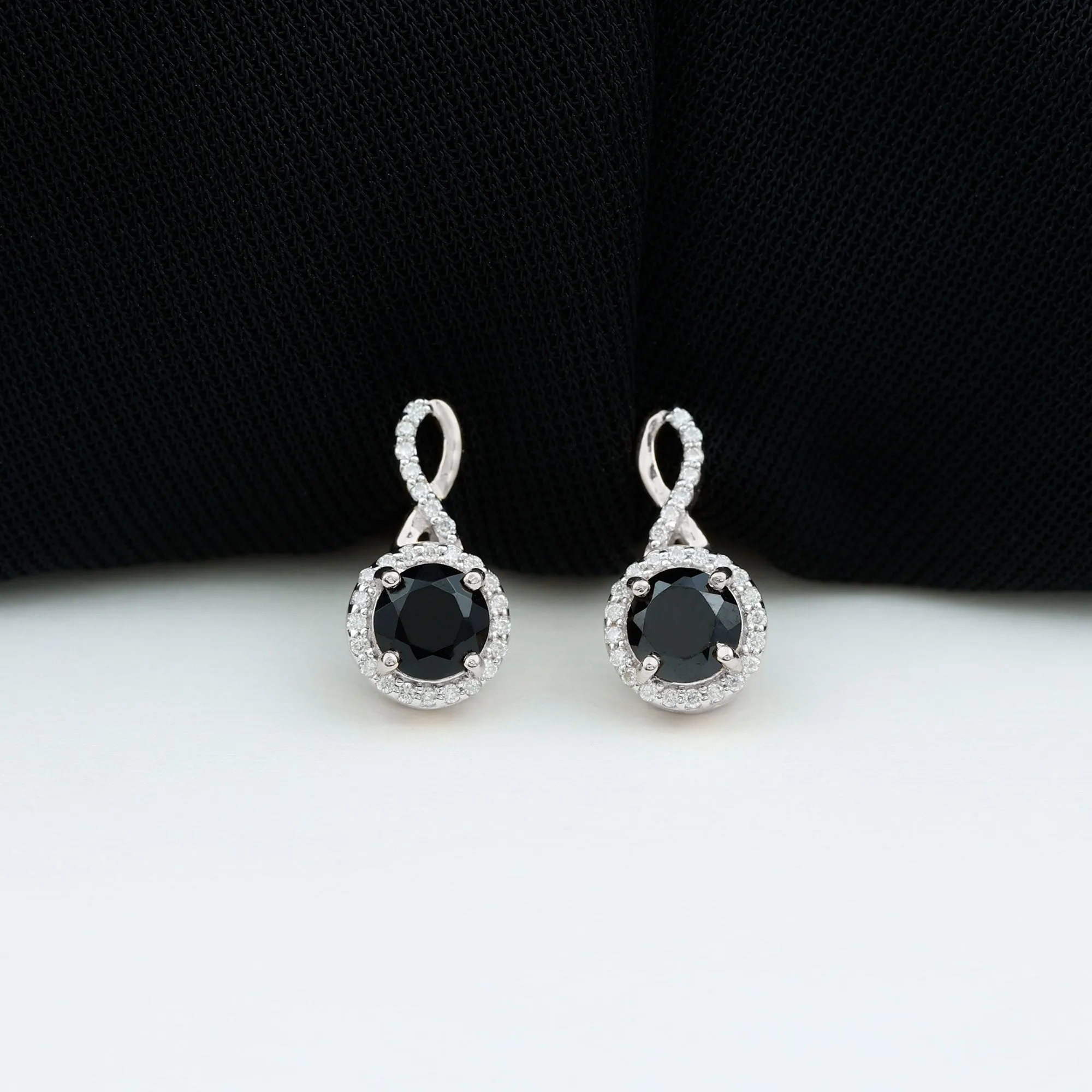 Lab Grown Black Diamond Minimal Infinity Stud Earrings with Diamond