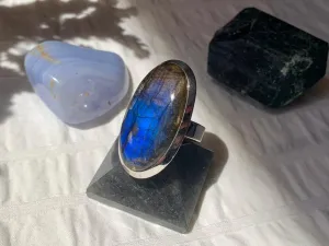 Labradorite Adjustable Ring - Long Oval