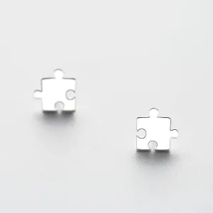 Minimal Puzzle Studs