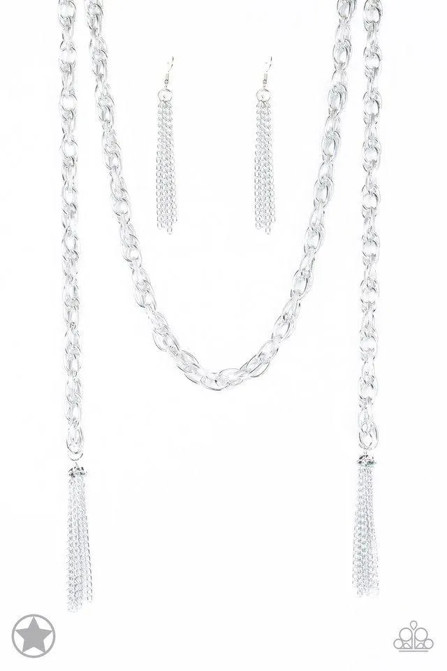 Paparazzi Necklace Blockbuster - SCARFed for Attention - Silver