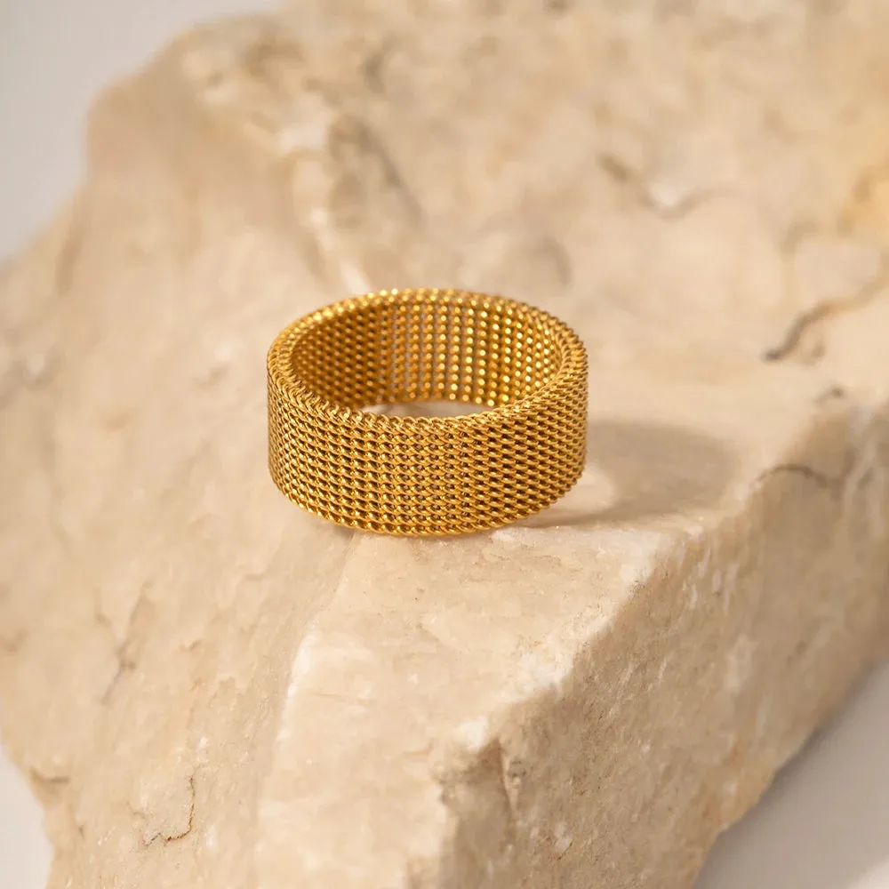 VAIGE Chic 8mm Wide Stainless Steel Mesh Ring - Unique Minimalist Finger Jewelry